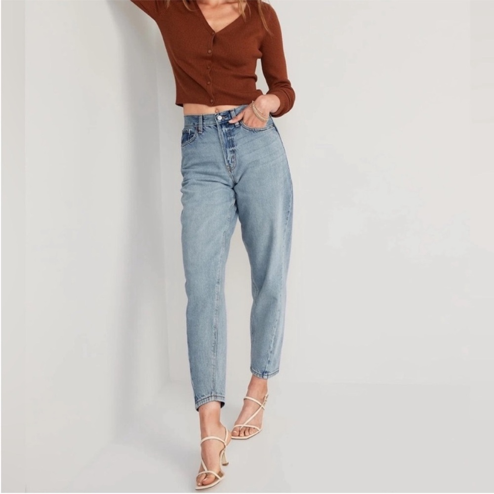 Old Navy Womens Size 16 jeans Super High Rise Nessa Clean Tapered Leg loose fit